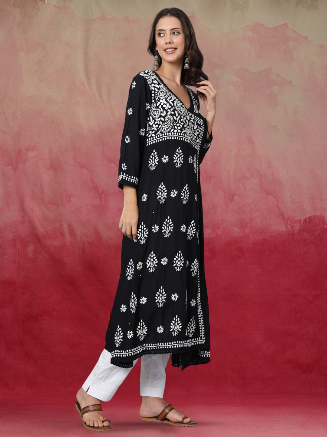 Women Hand Embroidered Chikankari Cotton Kurta-AL3890