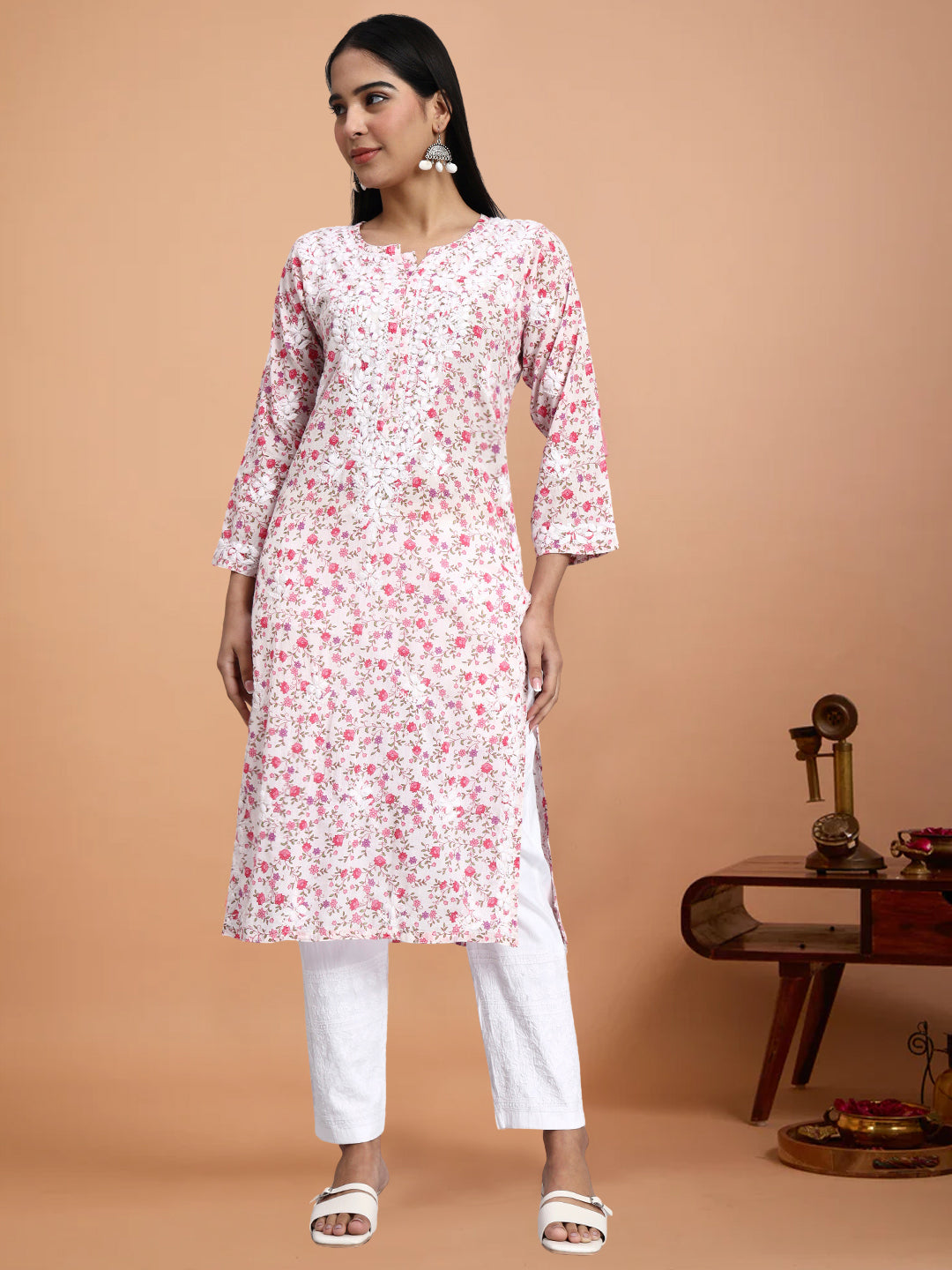 Hand Embroidered Chikankari Cotton Kurta-AL4105 Pink