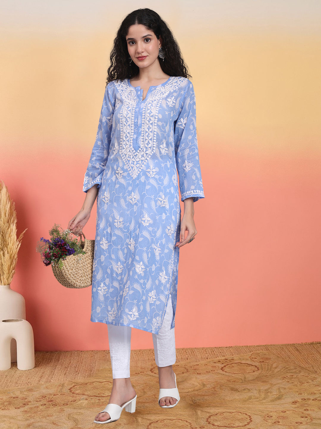 Women Hand Embroidered Chikankari Mul Printed Cotton Kurta-AL4072 Blue