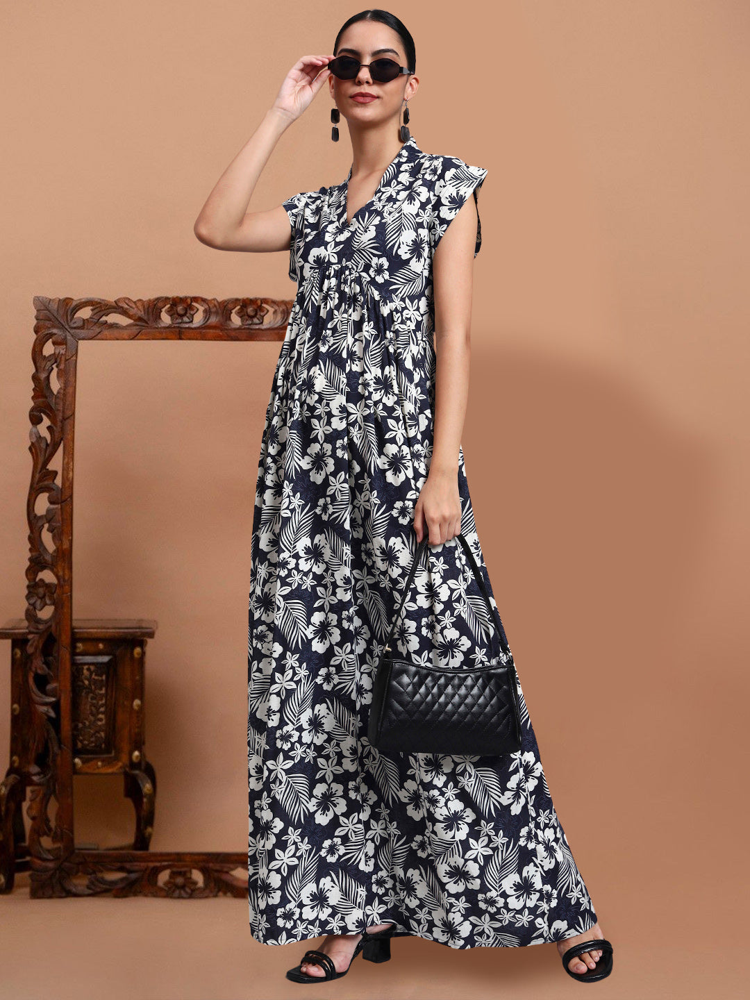 Hand Embroidered Chikankari Cotton Jalabiya-AL3697 Navy