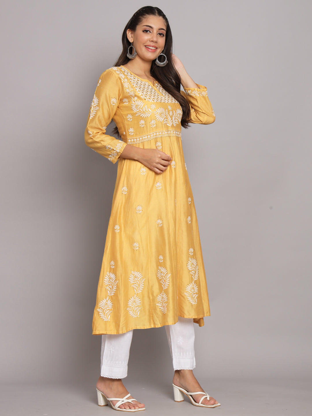 Hand embroidered Chikankari Chanderi Cotton Kurta Set and Dupatta with Mukaish AL3665KS