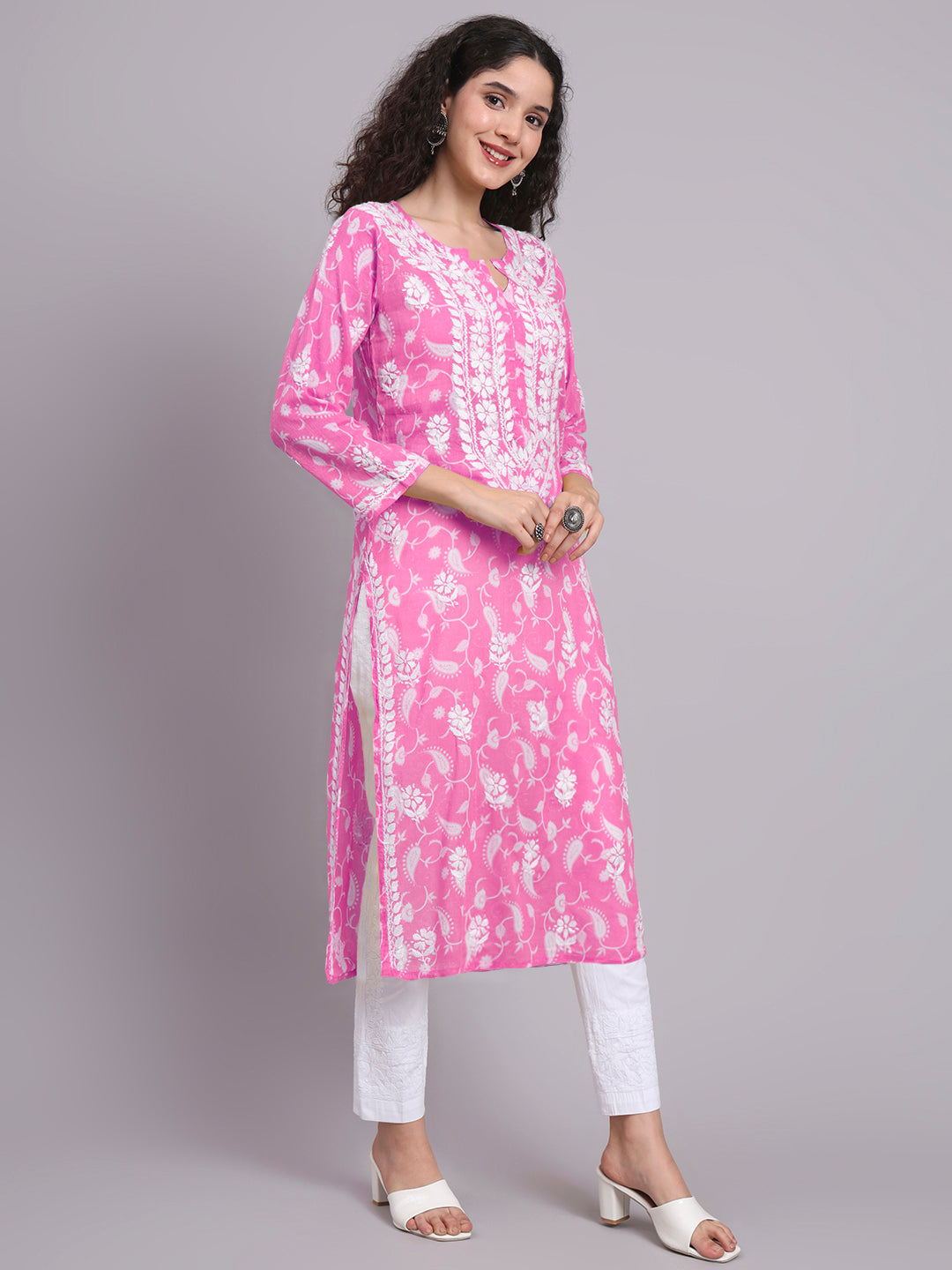Women Hand Embroidered Chikankari Mul Printed Cotton Kurta-AL4072 Pink