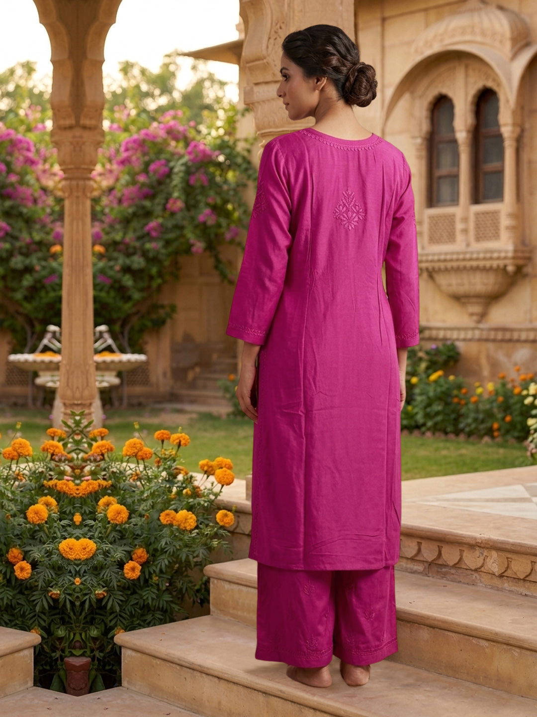 Women Hand Embroidered Chikankari Muslin Kurta Set-AL4115KS