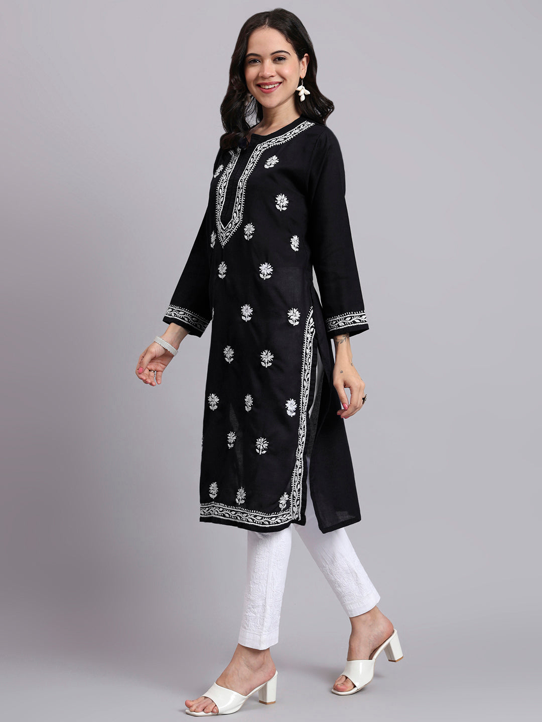 Women Hand Embroidered Chikankari Cotton Kurta-AL3999 Black