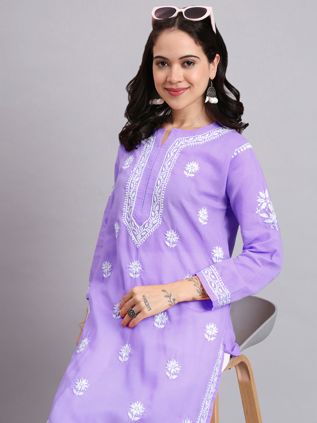 Women Hand Embroidered Chikankari Cotton Kurta-AL3999 Mauve