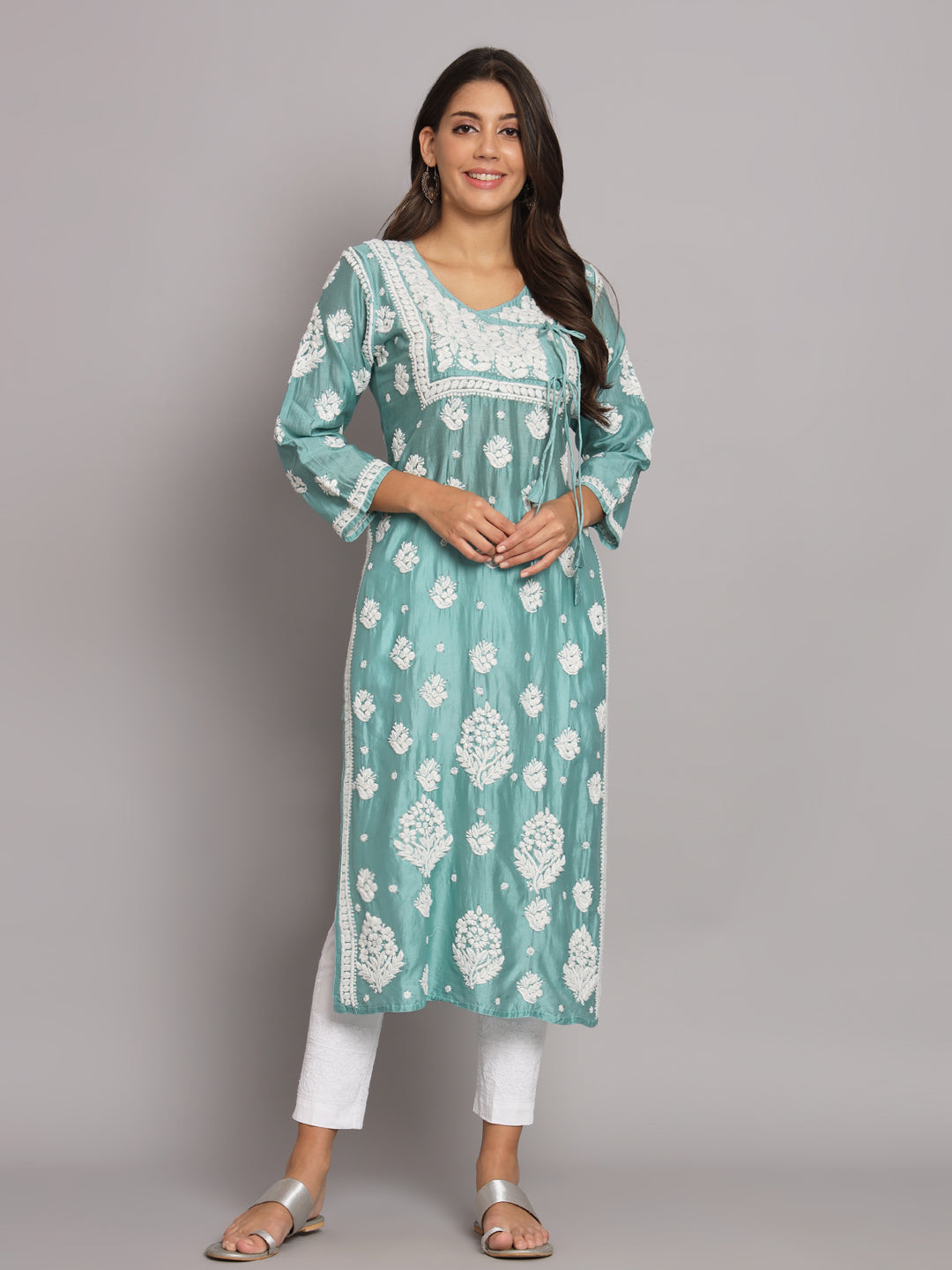 كورتا شيكانكاري تشاندري أنجاركا المطرزة يدويًا مع عمل موكايش-AL3672