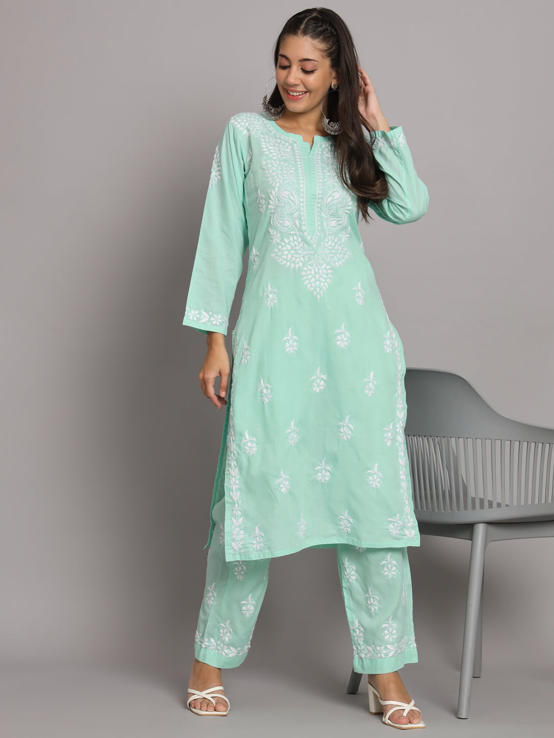 Women Hand Embroidered Chikankari Cotton Kurta Set-AL3674KS Seagreen