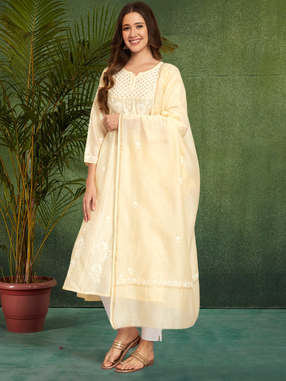 Hand embroidered Chikankari Chanderi Cotton Kurta Set and Dupatta with Mukaish AL3665KS