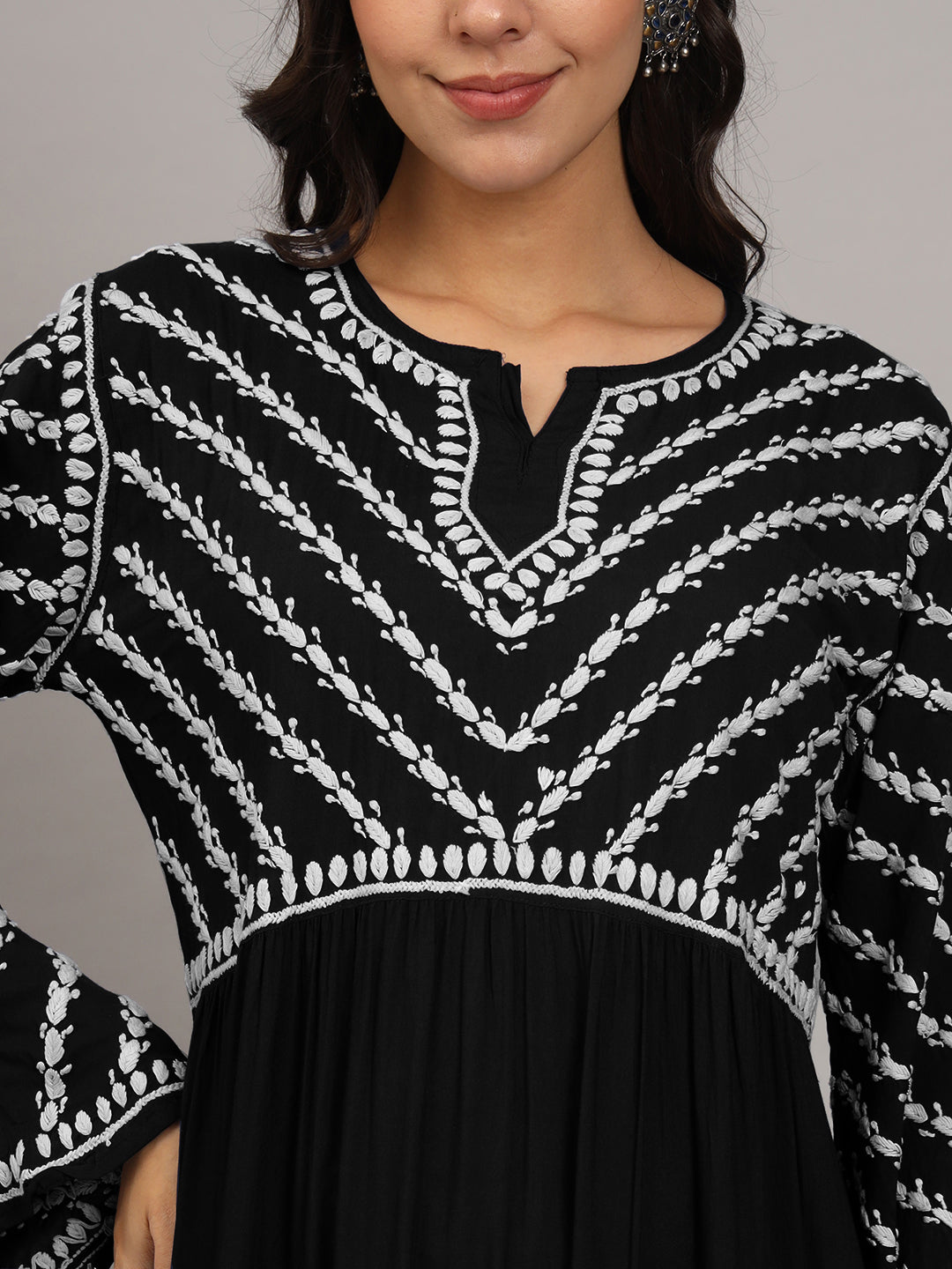 Hand Embroidered Chikankari Modal Jalabiya-AL4015 Black