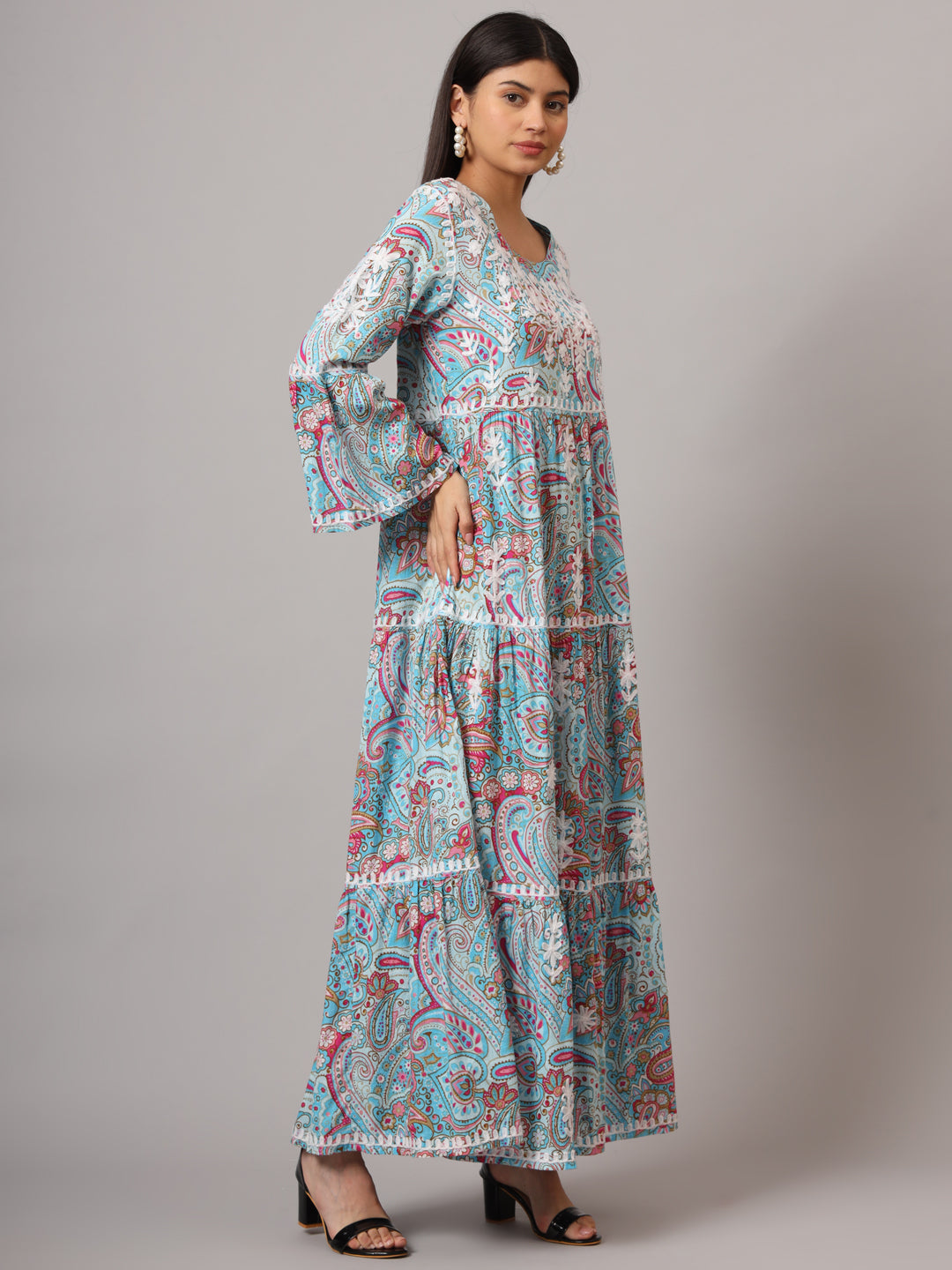 Hand Embroidered Chikankari A-Line Gathering Pattern Mulmul Cotton Jalabiya-AL3673 Grey & Red
