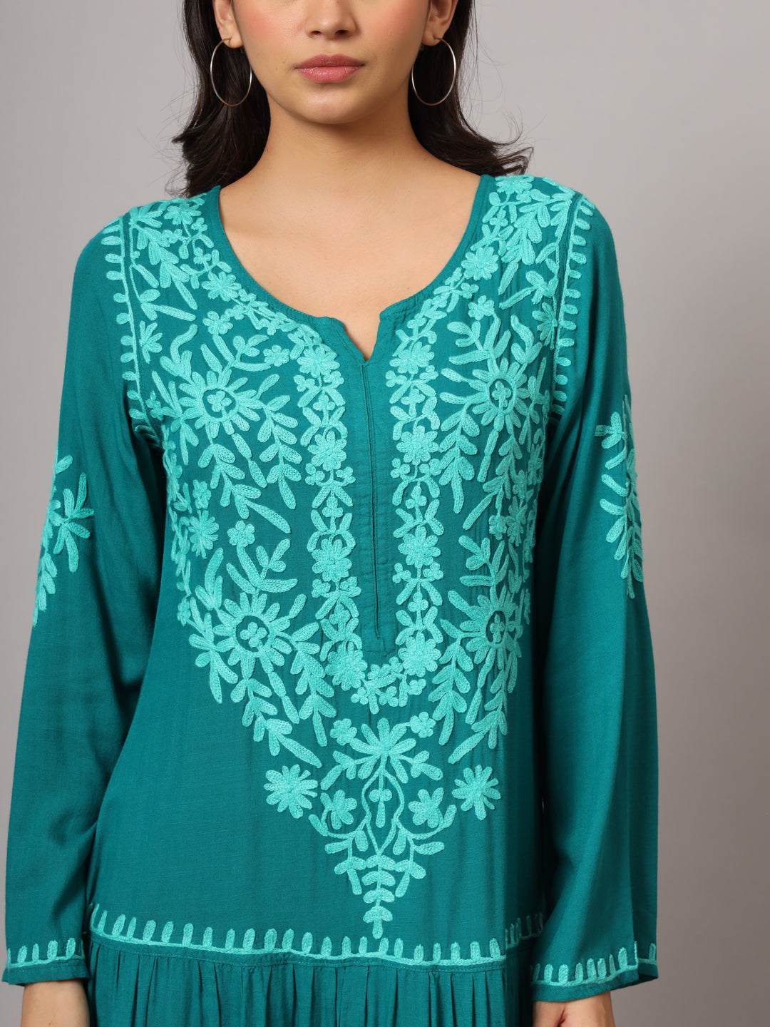 Hand Embroidered Lucknowi Chikankari  Cotton Jalabiya-AL3942 Ramagreen