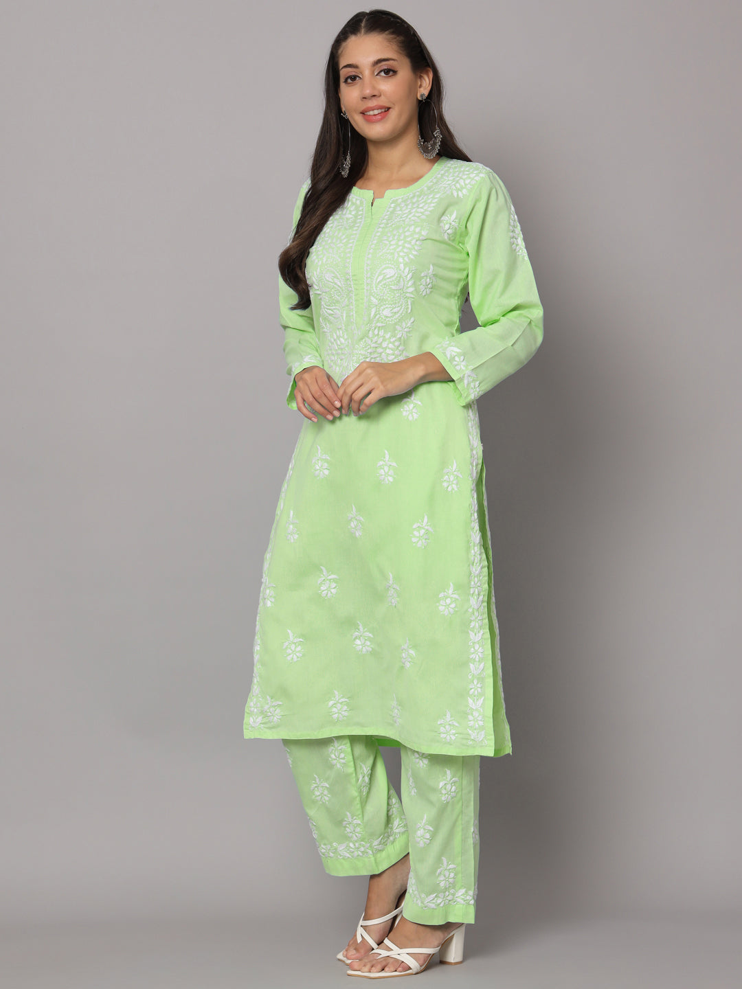 Women Hand Embroidered Chikankari Cotton Kurta Set-AL3674KS Green
