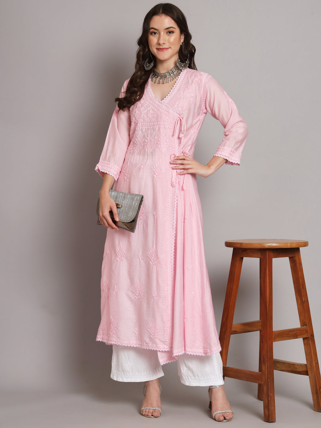 نسائي شيكانكاري مطرز يدويًا Chanderi Angrakha kurta-AL3667