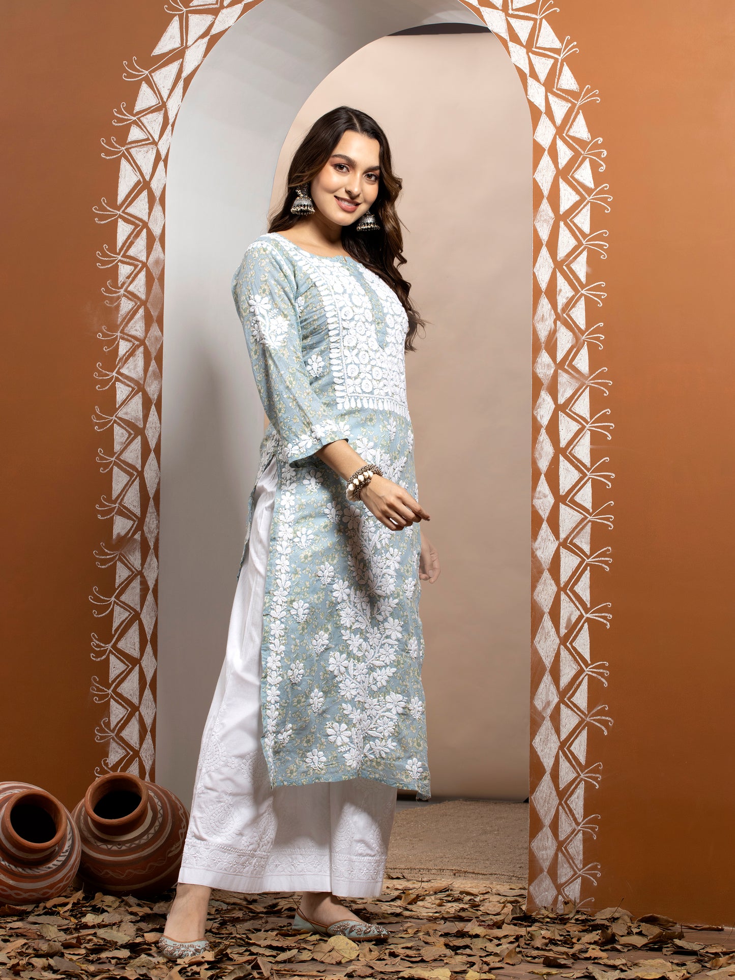 Women Hand Embroidered Chikankari Cotton Kurta-AL3637