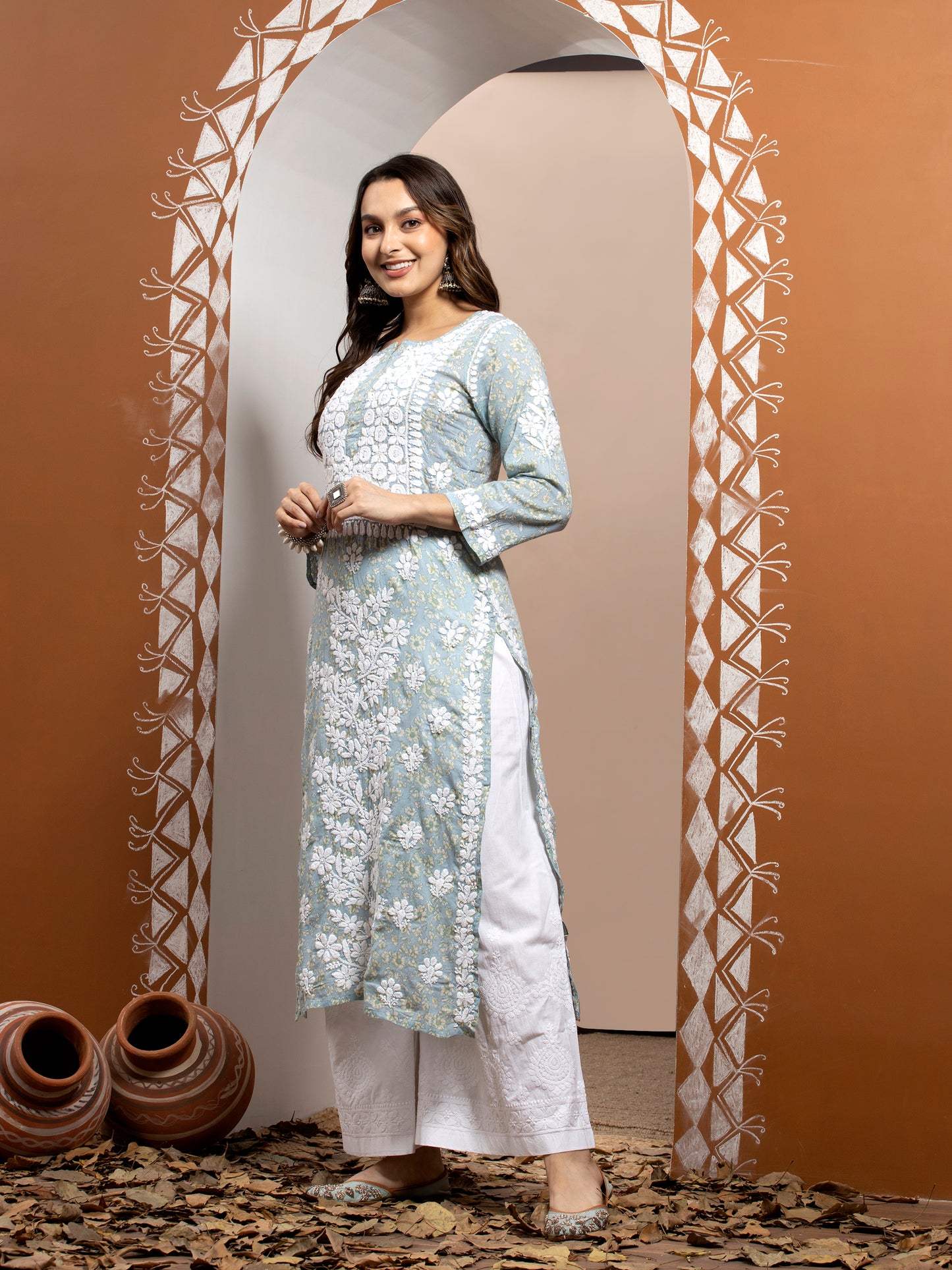 Women Hand Embroidered Chikankari Cotton Kurta-AL3637