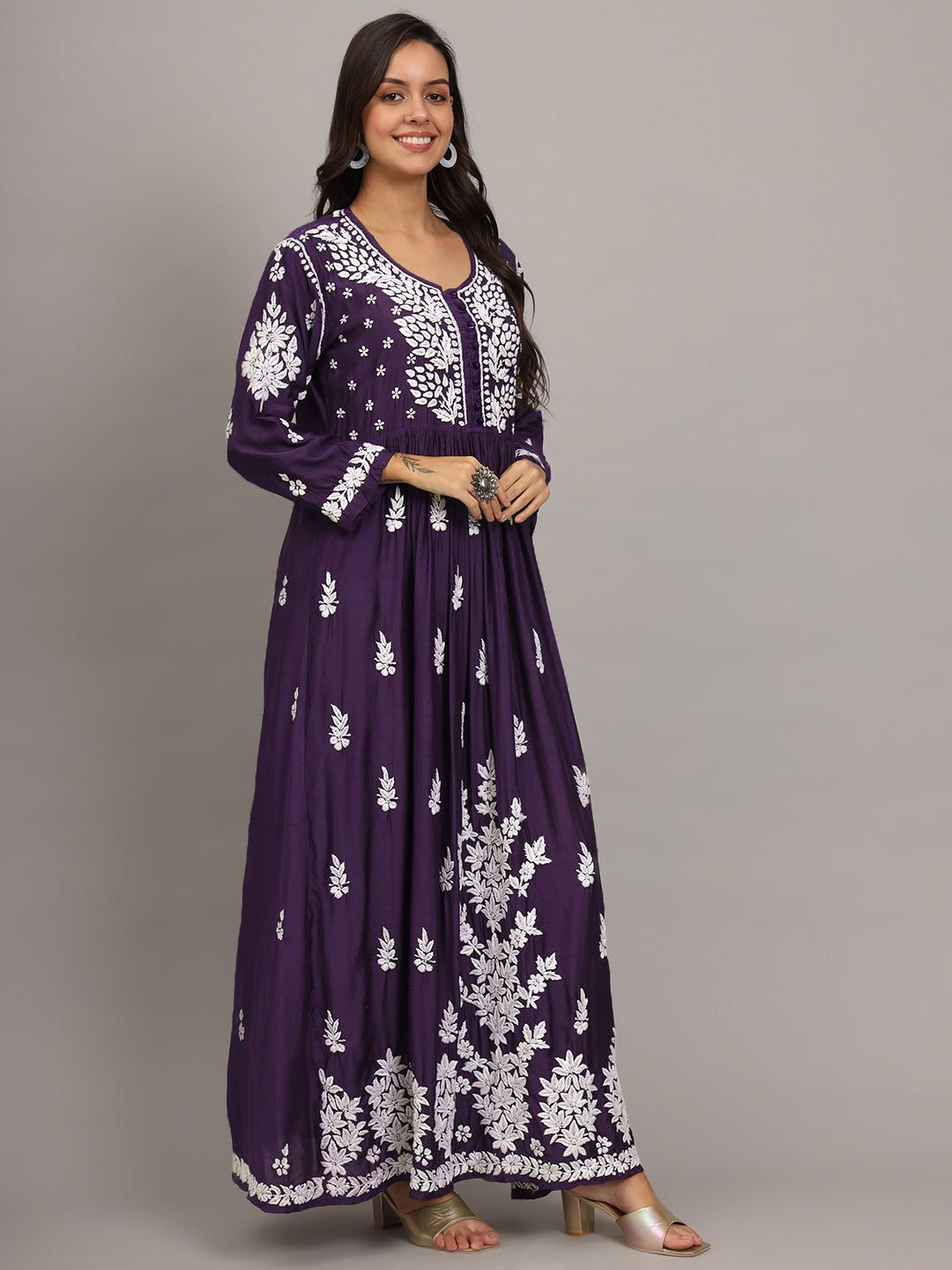Hand Embroidered Chikankari Muslin Jalabiya-AL4017