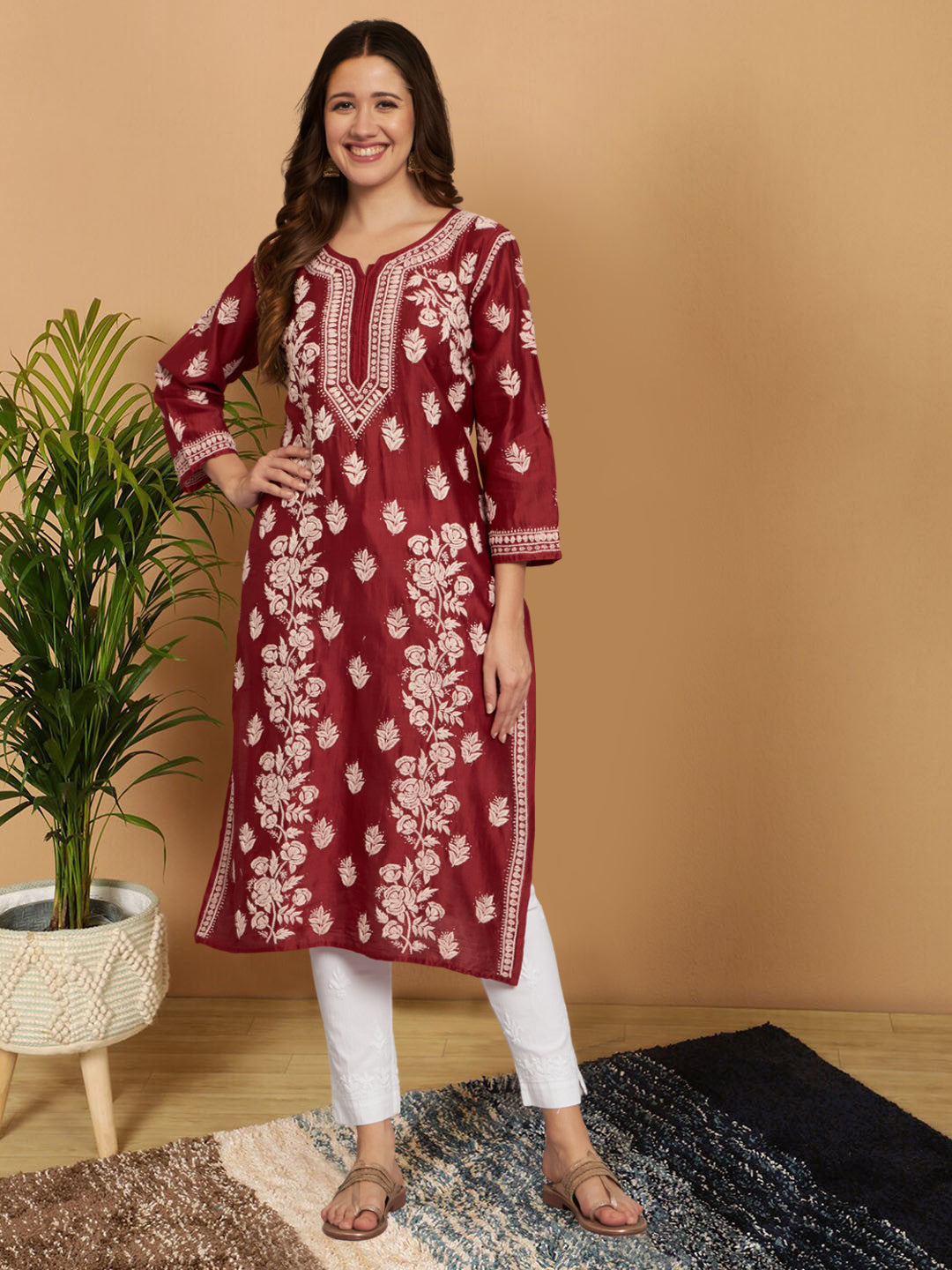 Women Floral Embroidered Chikankari Cotton kurta-AL3670