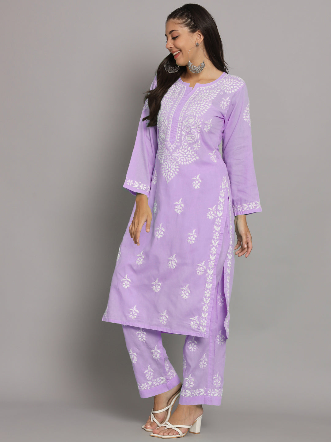 Women Hand Embroidered Chikankari Cotton Kurta Set-AL3674KS Lavender