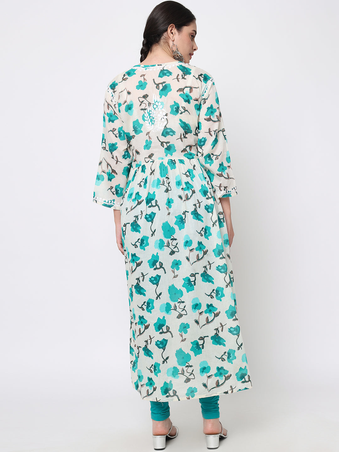 Women Hand Embroidered Chikankari Cotton Kurta-AL3580 Green