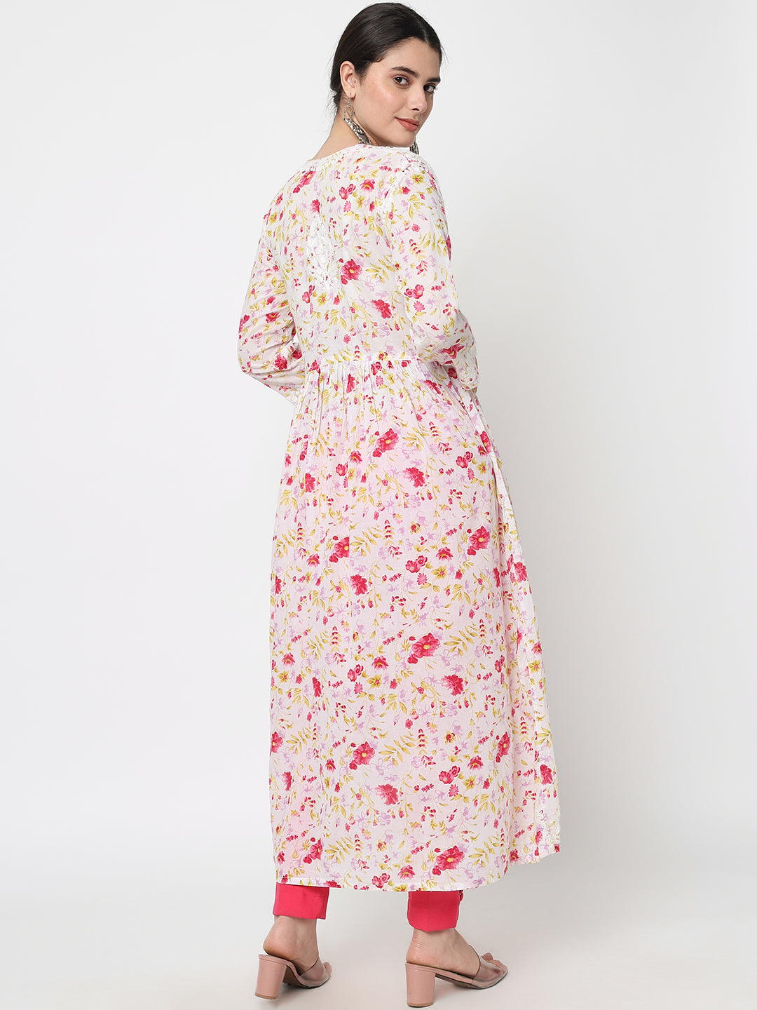 Women Hand Embroidered Chikankari Cotton Kurta-AL3582