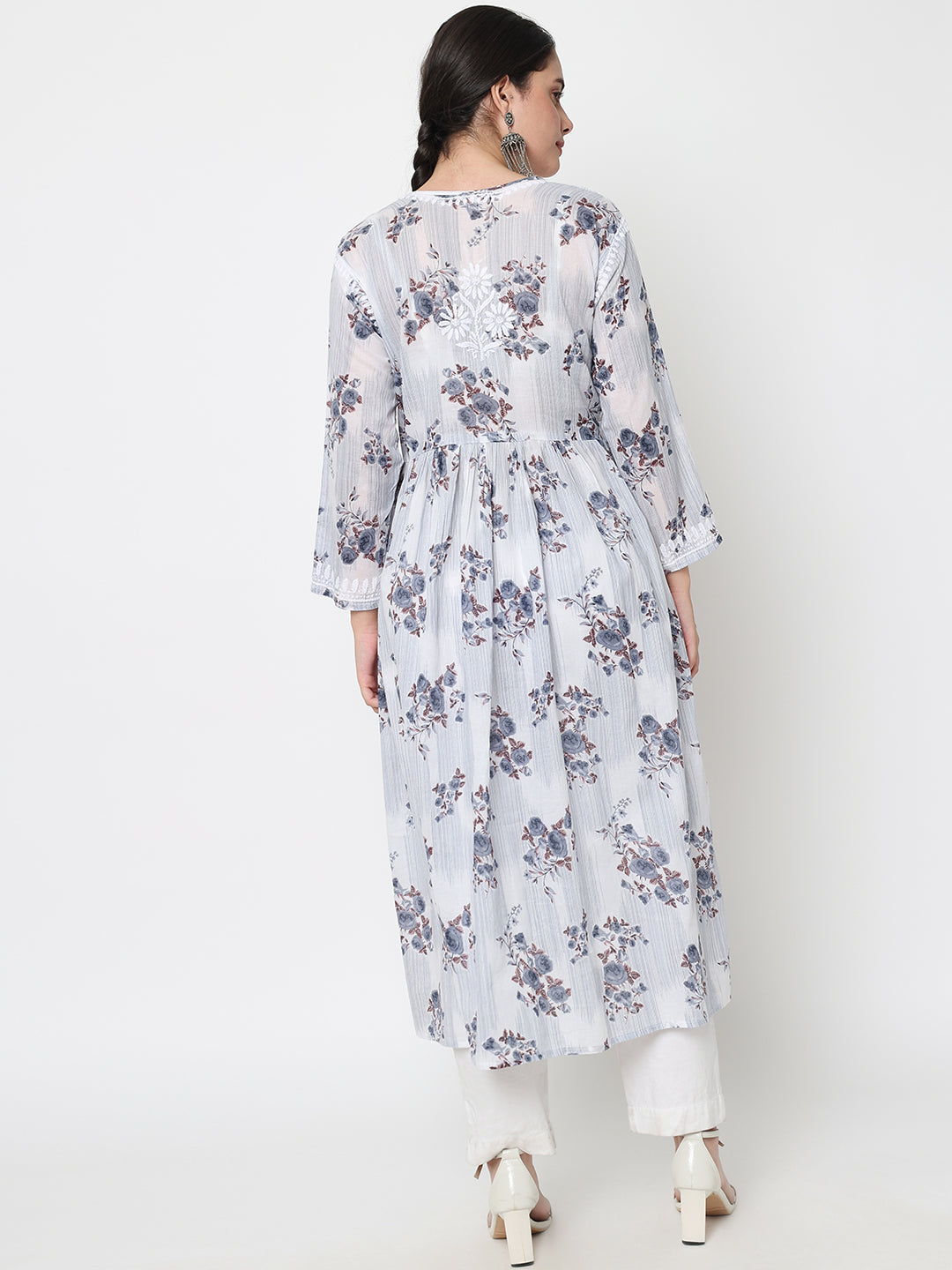 Women Hand Embroidered Chikankari Cotton Kurta-AL3583 Grey
