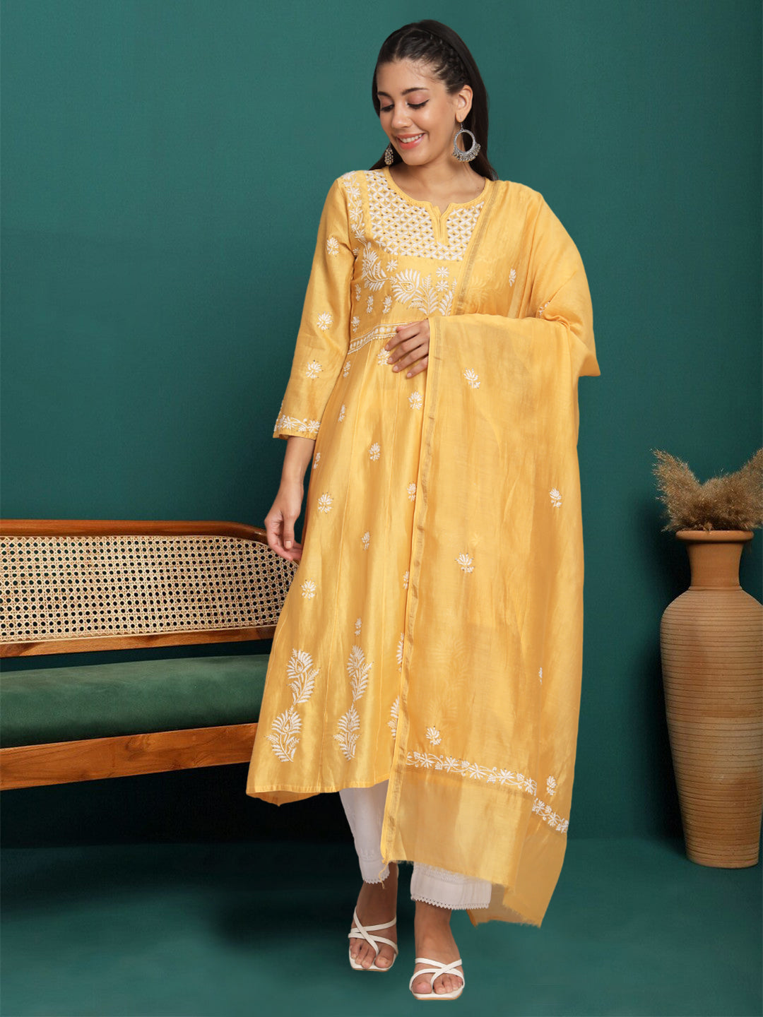 Hand embroidered Chikankari Chanderi Cotton Kurta Set and Dupatta with Mukaish AL3665KS