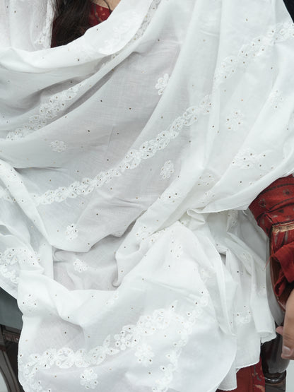 Women Hand Embroidered Mulmul Cotton Mukaish Dupatta-AL4095