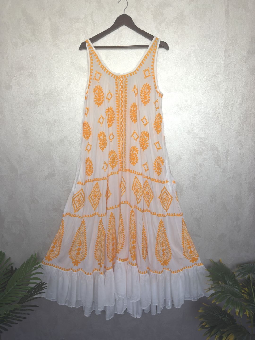 Hand Embroidered Chikankari Modal Kaftan-AL3605
