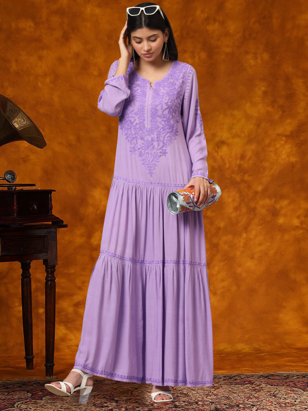 Hand Embroidered Lucknowi Chikankari  Cotton Jalabiya-AL3942 Mauve
