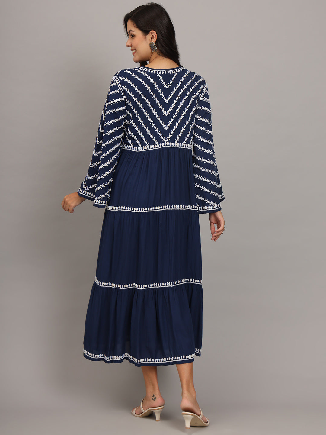 Hand Embroidered Chikankari Modal Jalabiya-AL4015 Navy