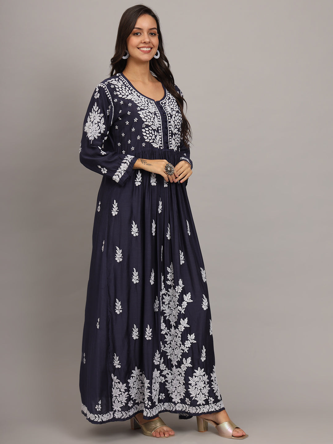 Hand Embroidered Chikankari Muslin Jalabiya-AL4017