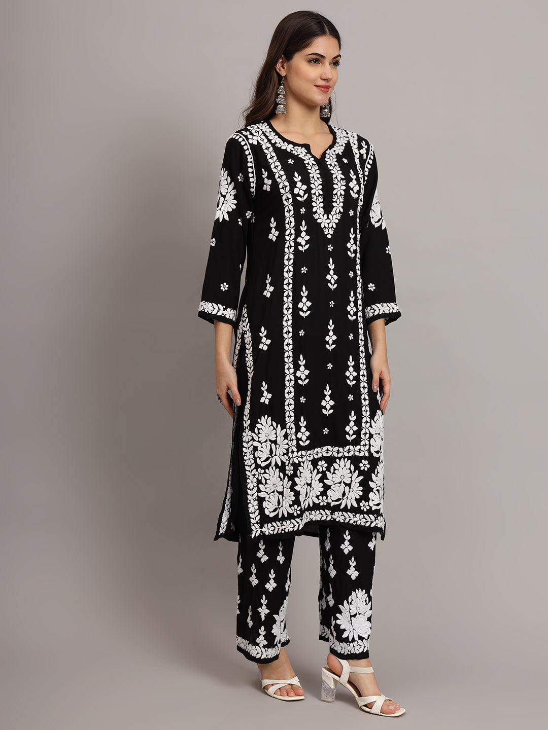Women Hand Embroidered Chikankari Modal Kurta set-AL4049KS Peach