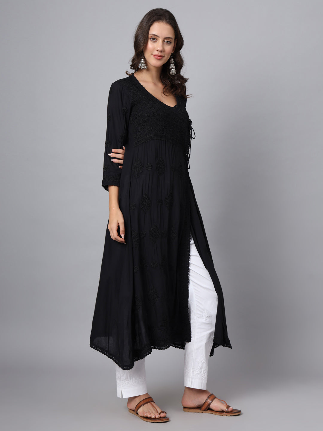 Women Hand Embroidered Chikankari Cotton Kurta-AL3890