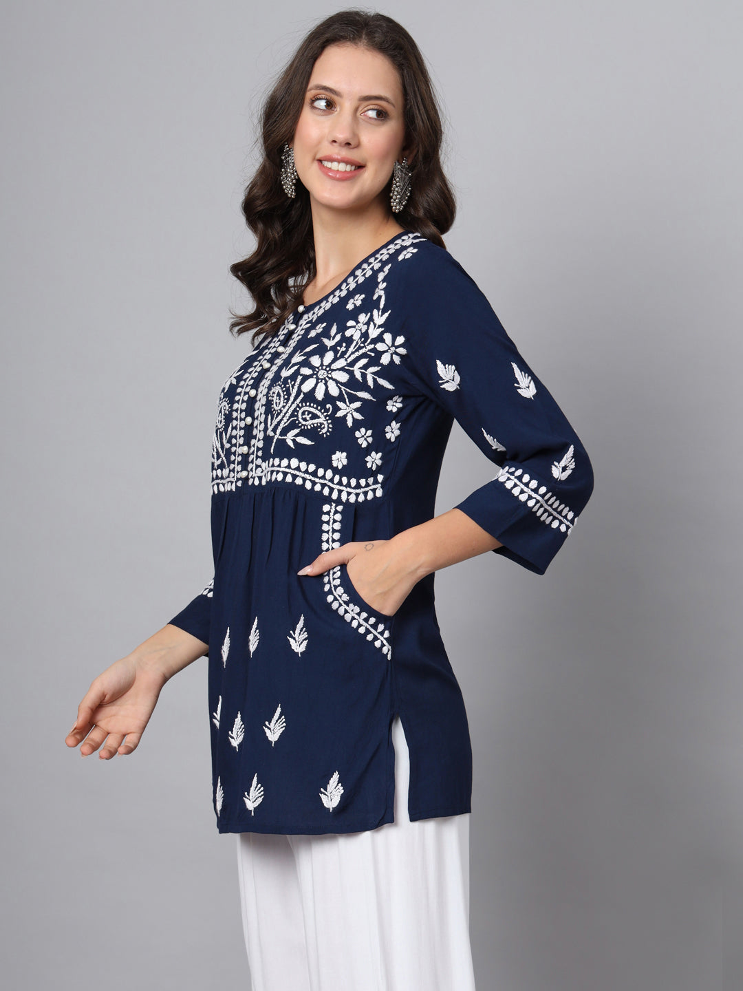 Women Hand Embroidered Chikankari Rayon Kurti-AL3696 Navy