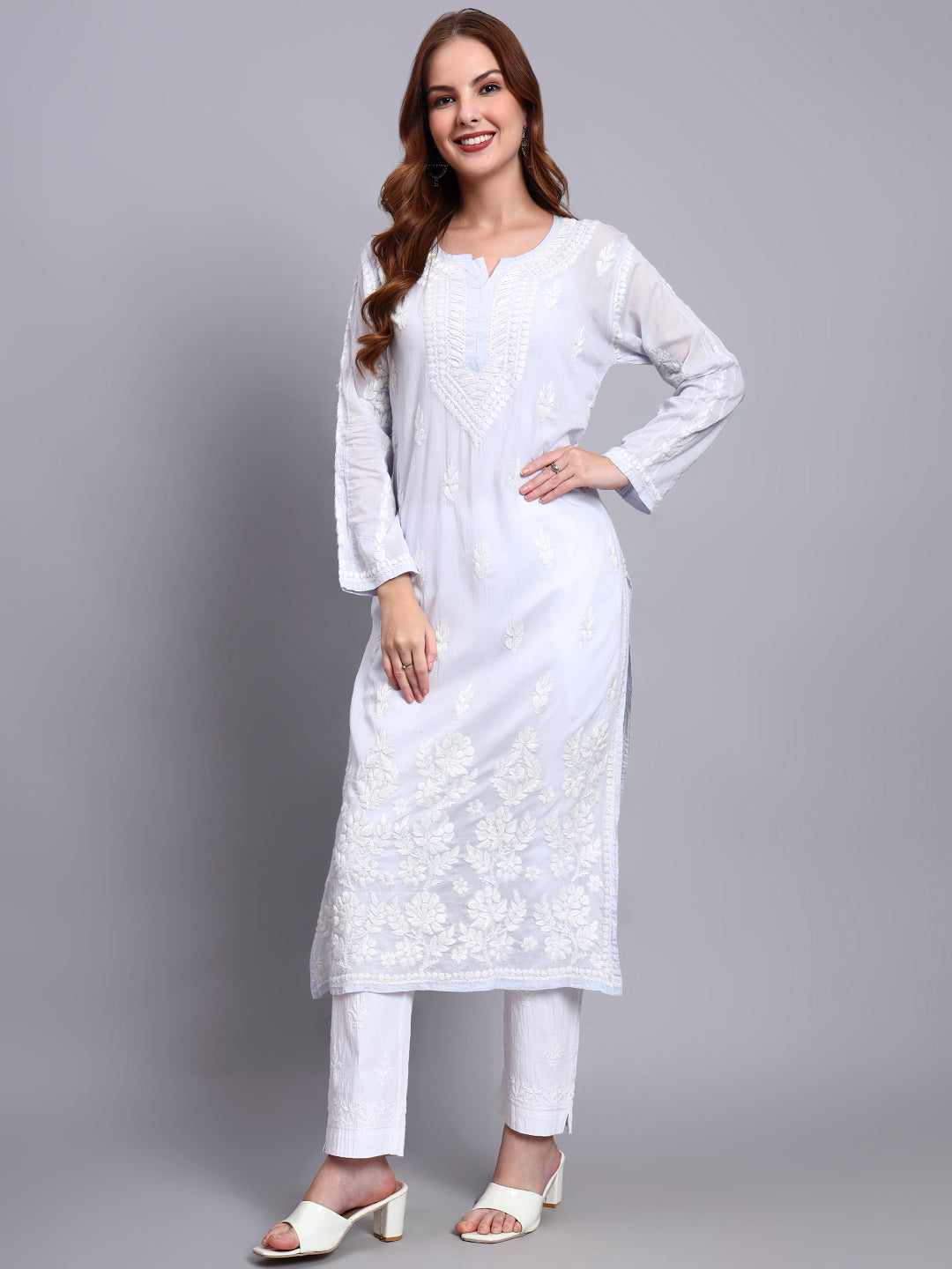 Women Hand Embroidered Chikankari Mulmul Kurti -AL3723 Lavender