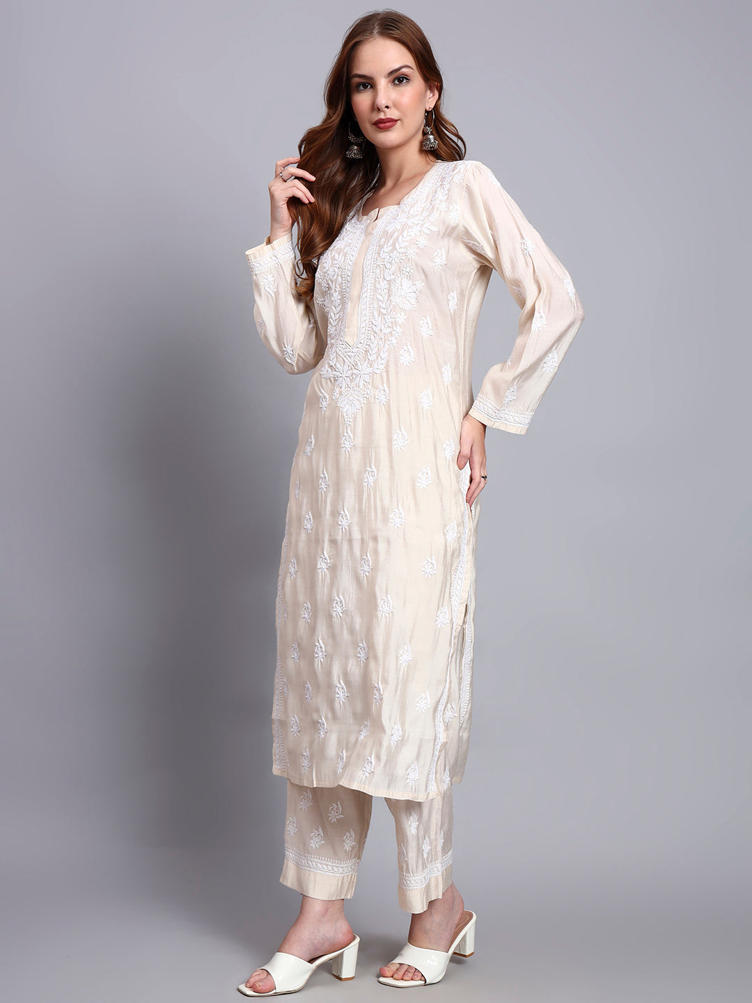 Women Hand Embroidered Chikankari Chanderi Kurta Set-AL4089KS Beige