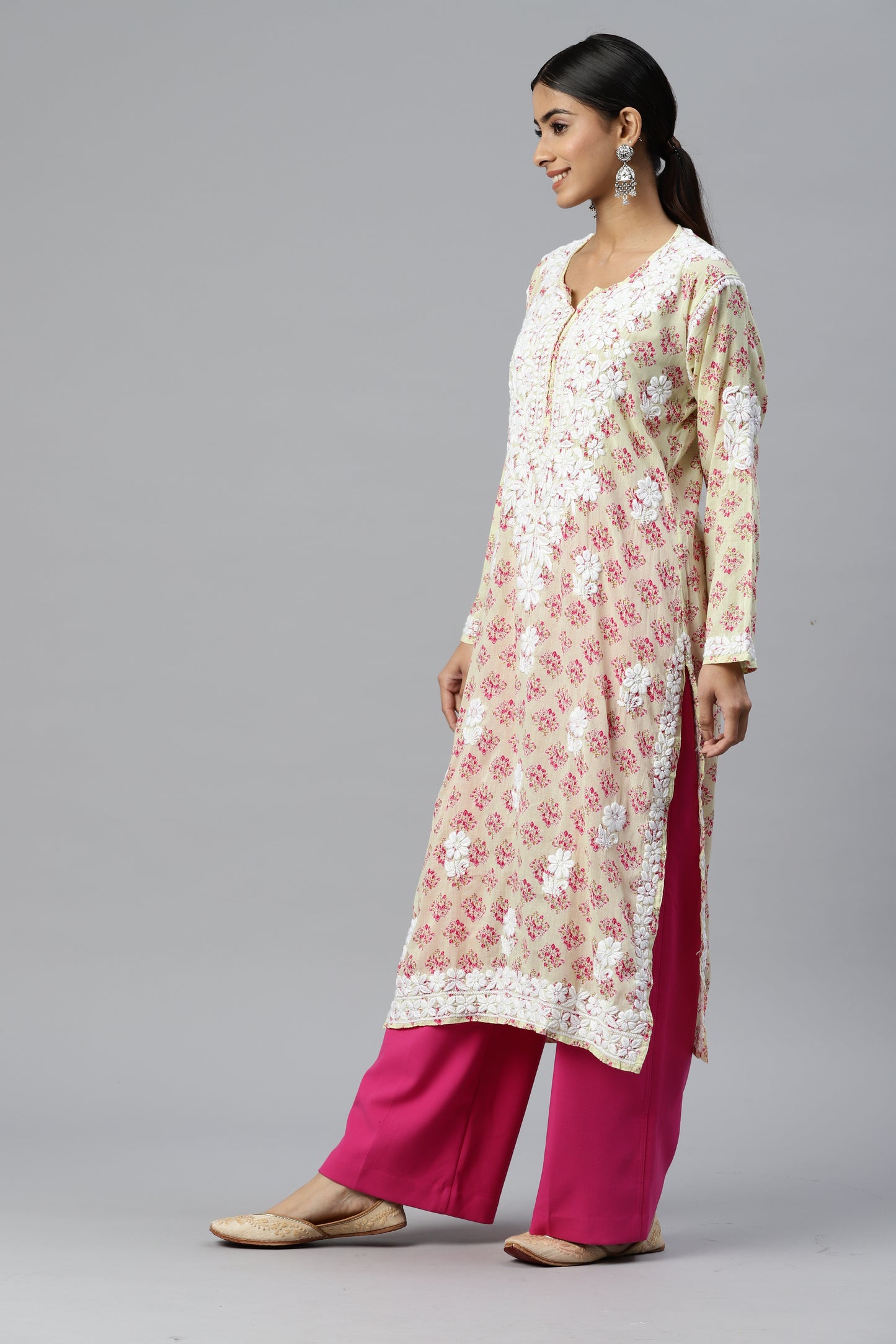 Women Hand Embroidered Chikankari Cotton Kurta-AL3649