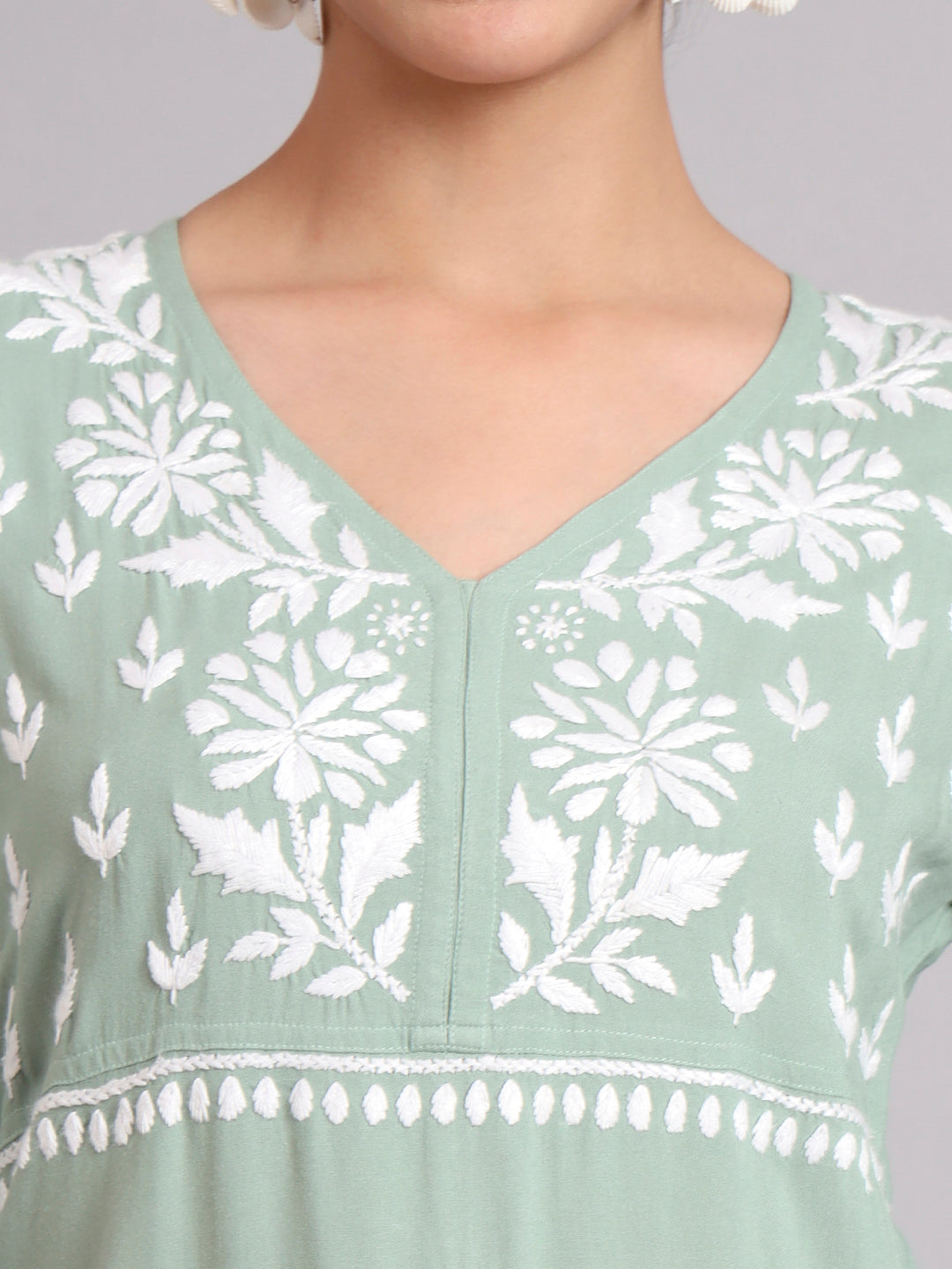 Women Hand Embroidered Lucknowi Chikankari Rayon Kurta Set-AL4077KS Green