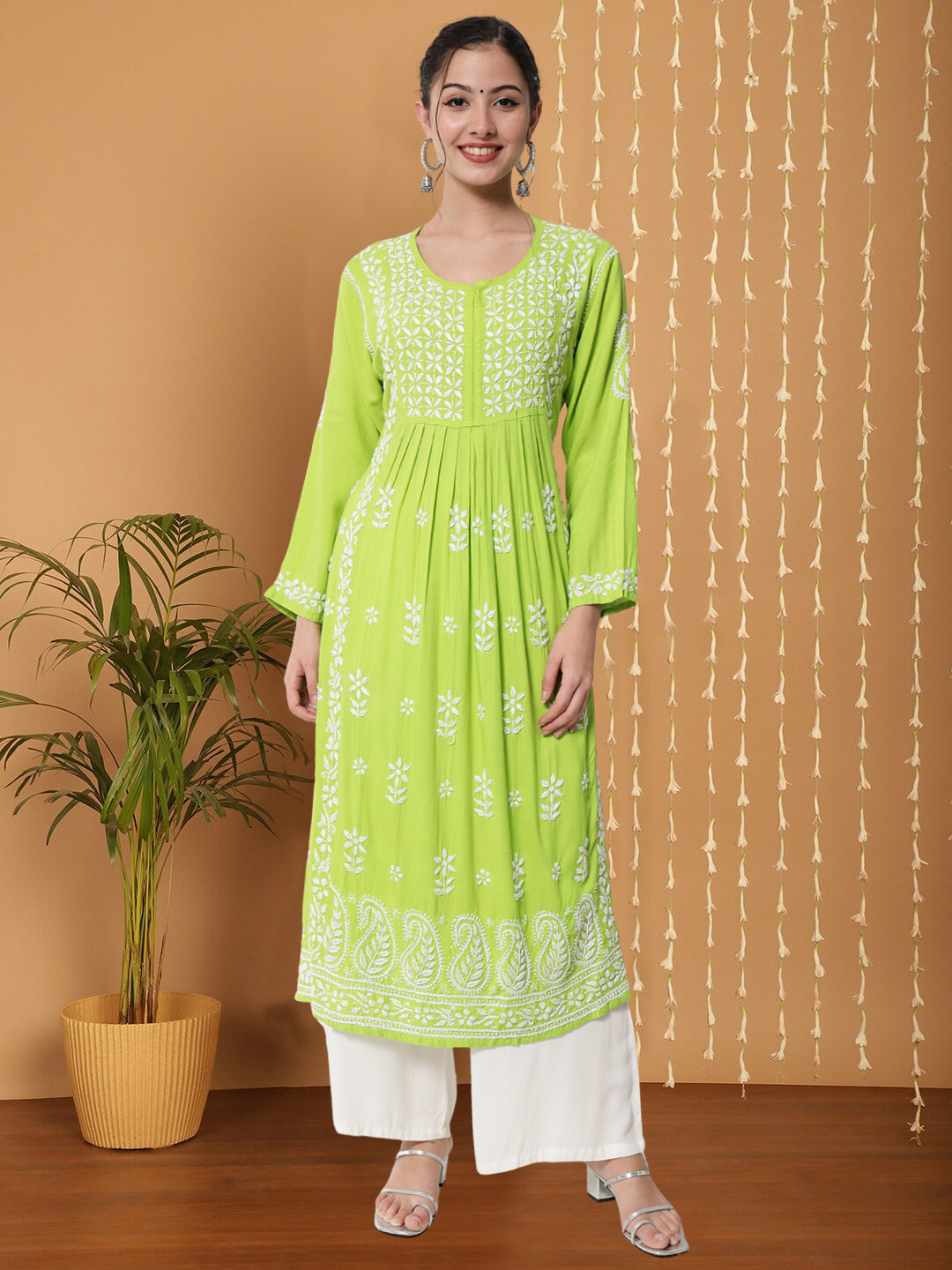 Women Hand Embroidered Chikankari Rayon Kurta-AL3549 Green