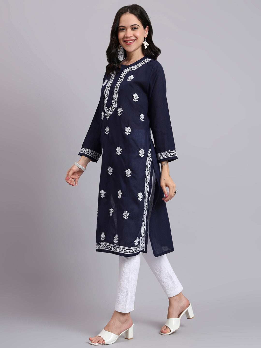 Women Hand Embroidered Chikankari Cotton Kurta-AL3999 Navy