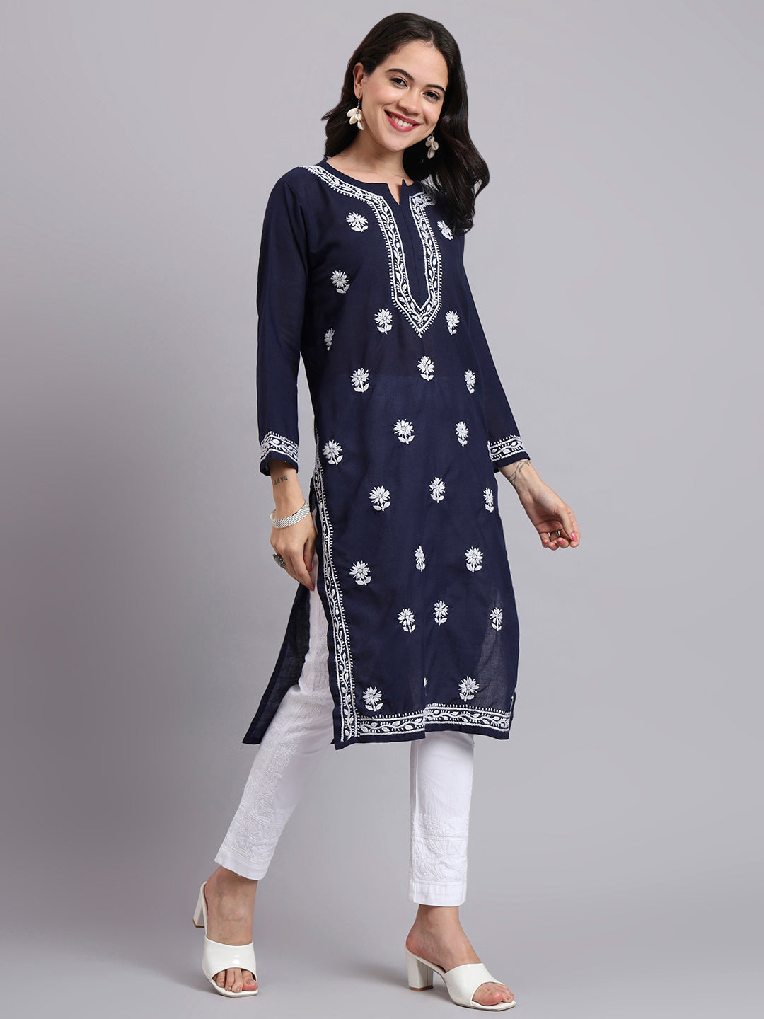 Women Hand Embroidered Chikankari Cotton Kurta-AL3999 Navy