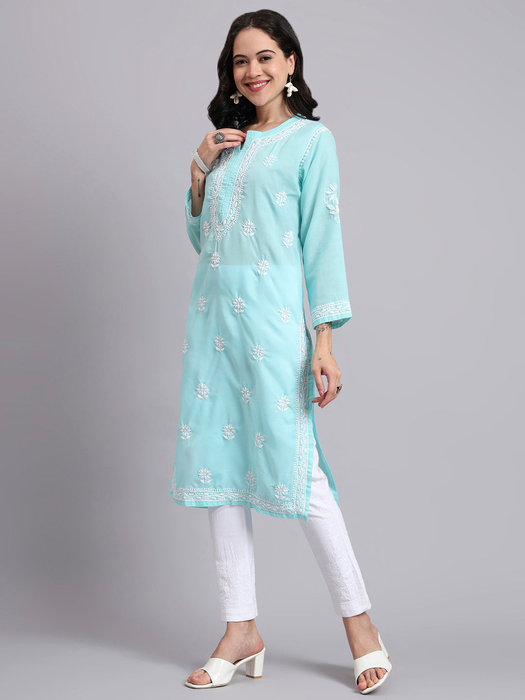 Women Hand Embroidered Chikankari Cotton Kurta-AL3999 Sea Green