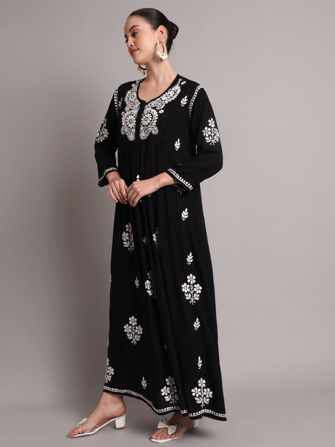 Hand Embroidered Chikankari A-Line Gathering Pattern Rayon Jalabiya-AL4012 Black