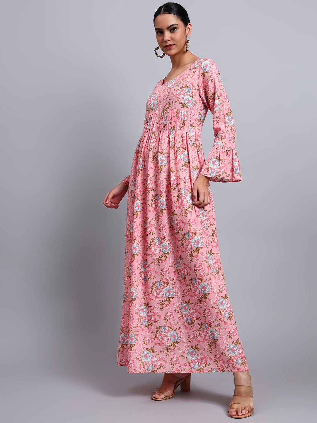 Women Green Floral Printed Cotton Jalabiya with Flared Sleeves & Round Neckline-AL4045 Peach