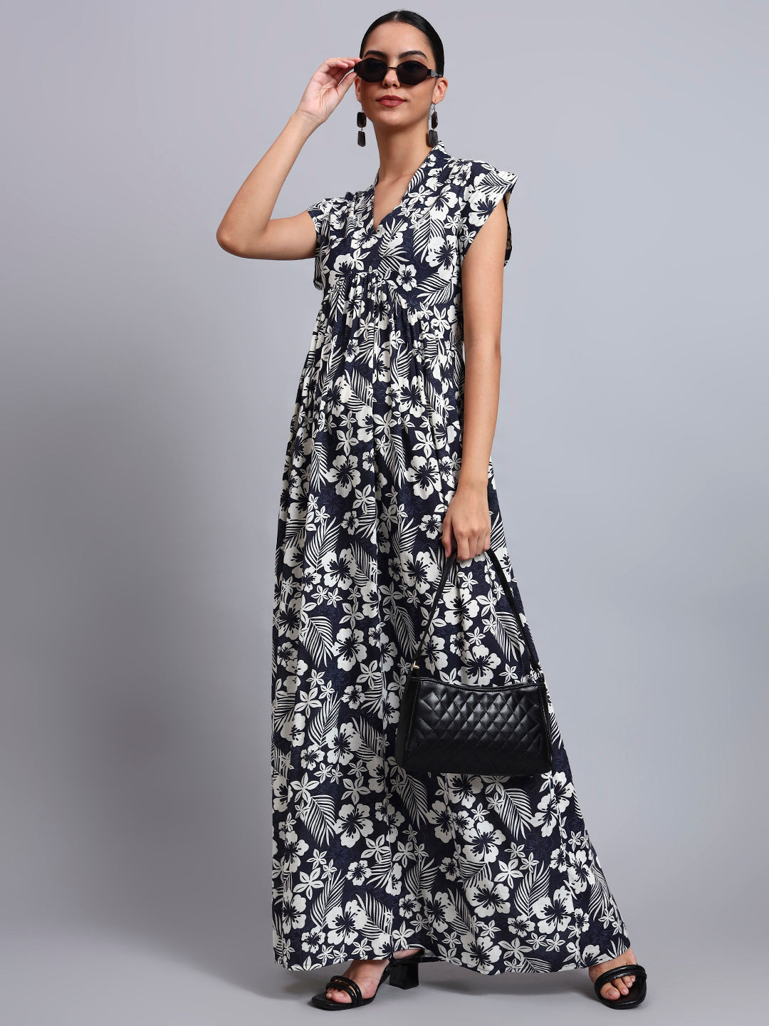 Hand Embroidered Chikankari Cotton Jalabiya-AL3697 Navy
